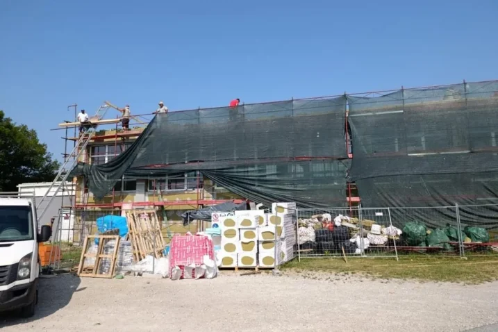 Energetska obnova oš dvor 6