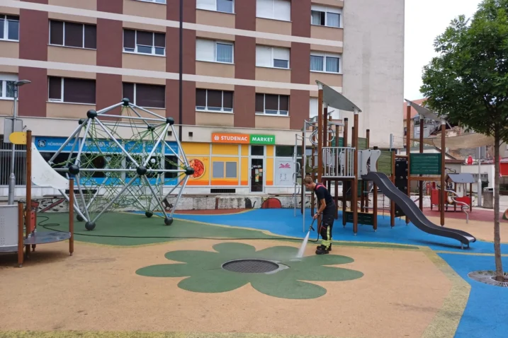 Grad sisak uređenje šetnice i igrališta (2)