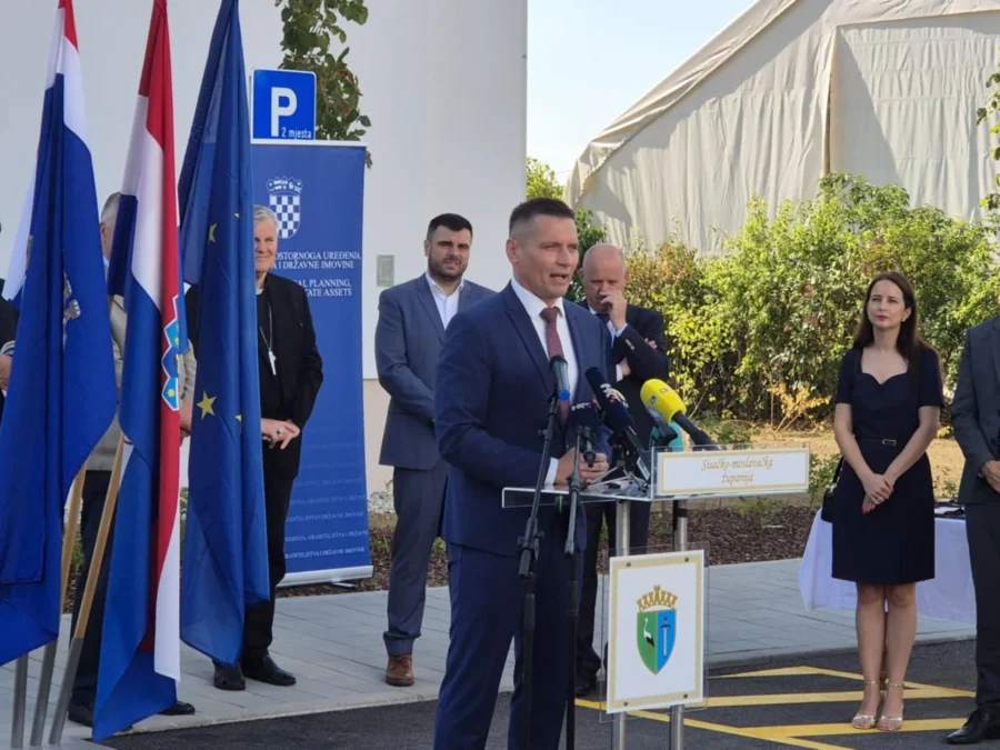 Kršinićeva 4