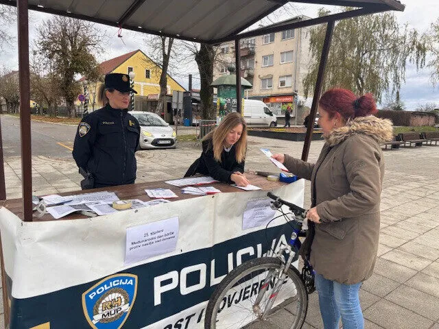 Međunarodni dan borbe protiv nasilja nad ženama policija