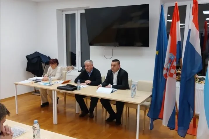 Općina lekenik proračun