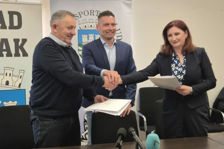 Autobus vožnja sportaši