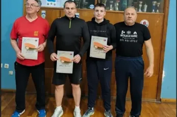 Stolnoteniski turnir