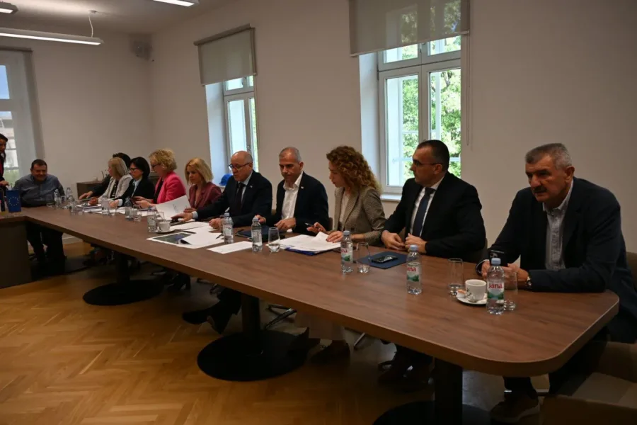 Bačić ugovori sisak