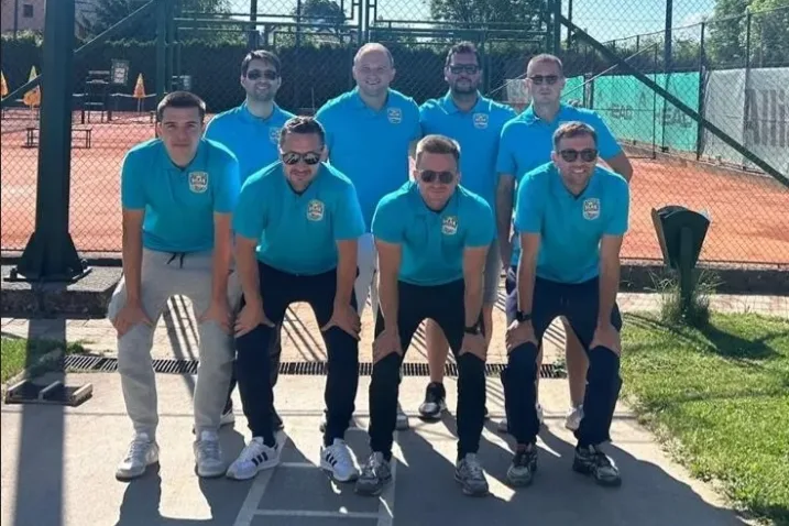 Teniski klub sisak naslovna