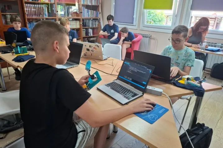 Roboticki kamp