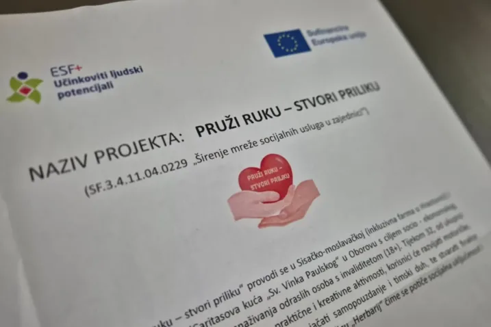 Pruzi ruku