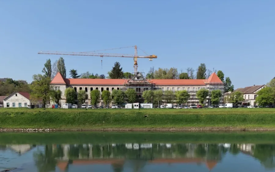 Vojarna Lađarska