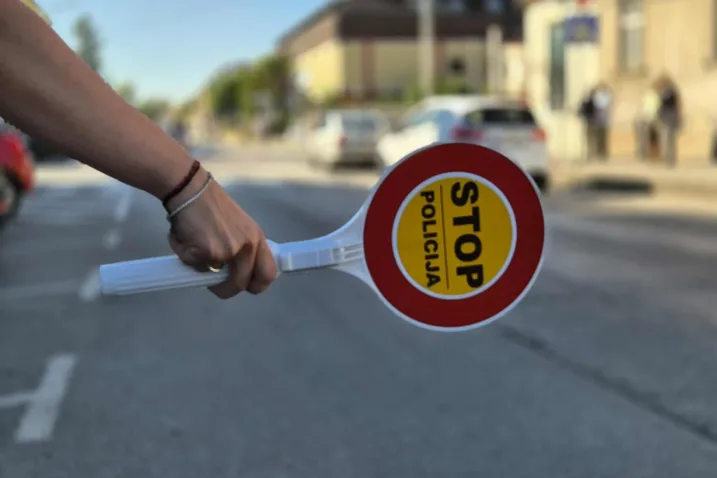 Stop policija