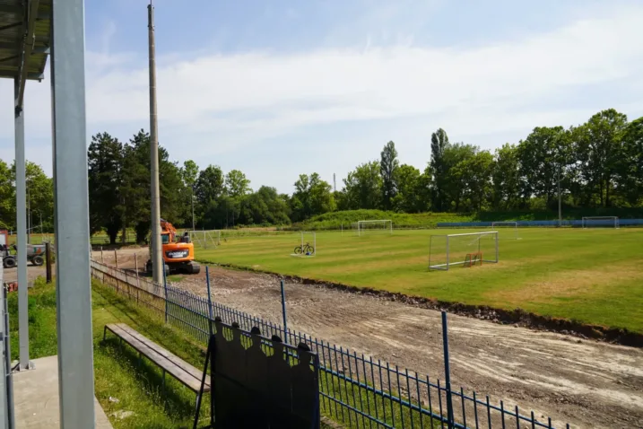 Uređenje stadiona metalac