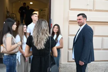 Srednja škola petrinja (2)